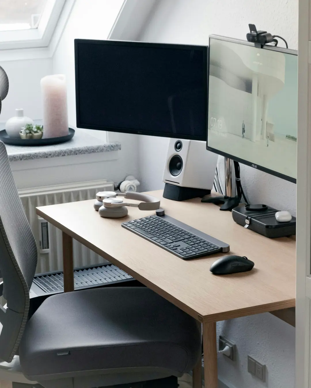 Gazlı pistonlu monitör kolu — Silver